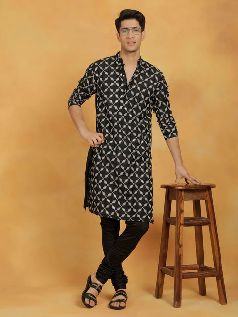 Vastramay Men's Black Cotton Blend Kurta